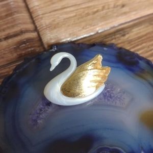 Vintage '85 Avon Graceful Swan Pin Brooch Golden Wing Small Pearlized Lucite